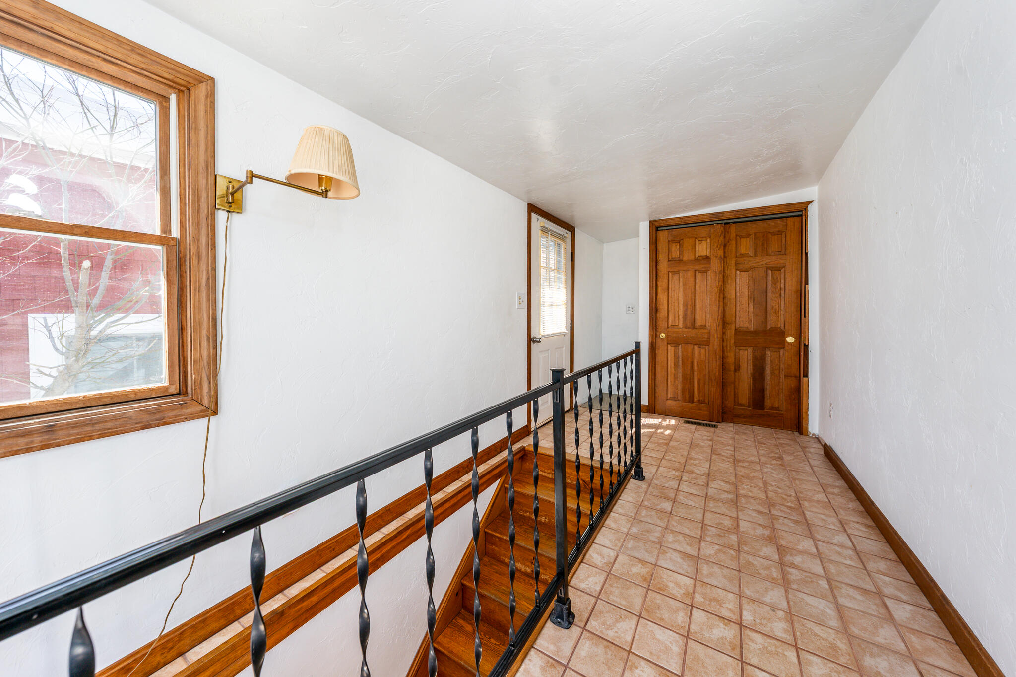 25 Nautical Way, Unit 25E Buzzards Bay, MA 02532 - Photo 19 of 27 stairway2