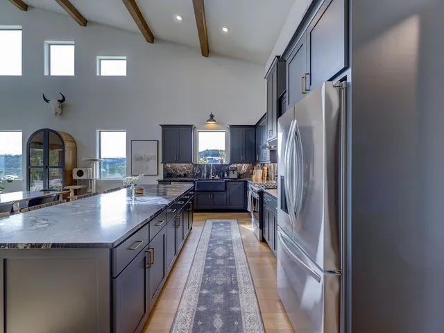 $799,900 | 102 North Creek Court, Bertram, TX 78605