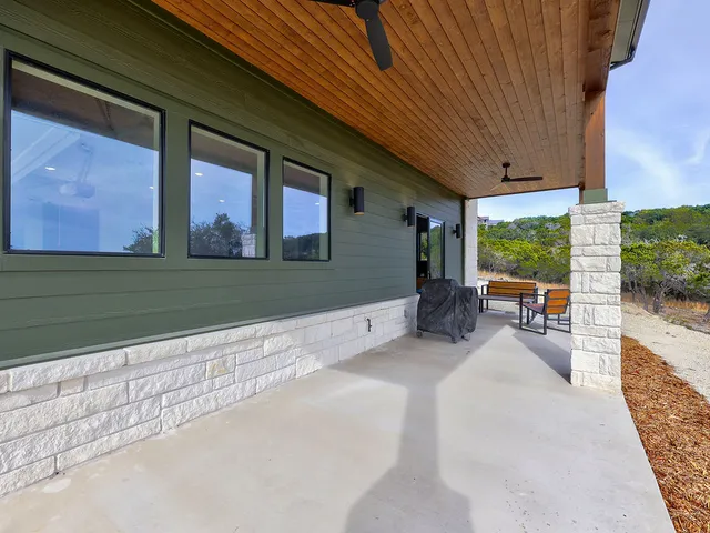 $799,900 | 102 North Creek Court, Bertram, TX 78605