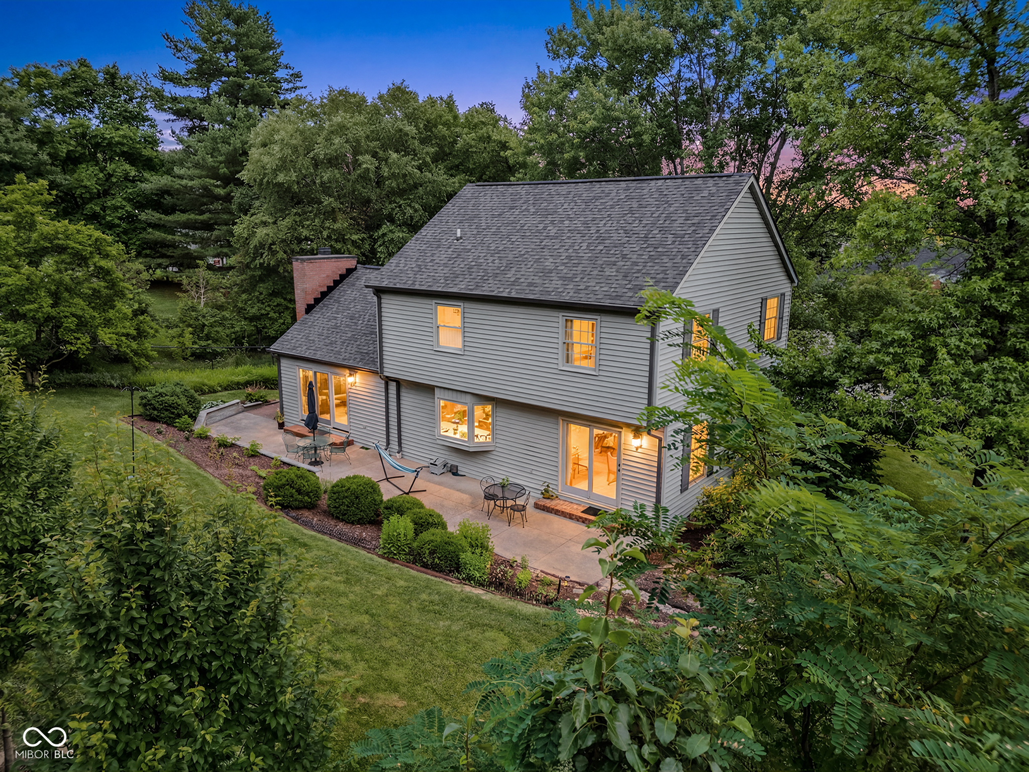 9956 West Raintree Drive North Columbus, IN 47201 - Photo 4 of 58
