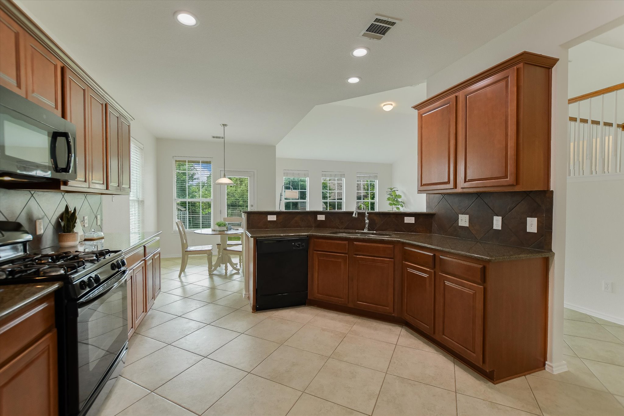 1206 Horseshoe Ranch Drive Leander, TX 78641 - Photo 5 of 33