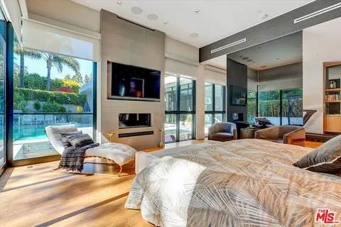 $13,495,000 | 1049 Loma Vista Drive, Beverly Hills, CA 90210
