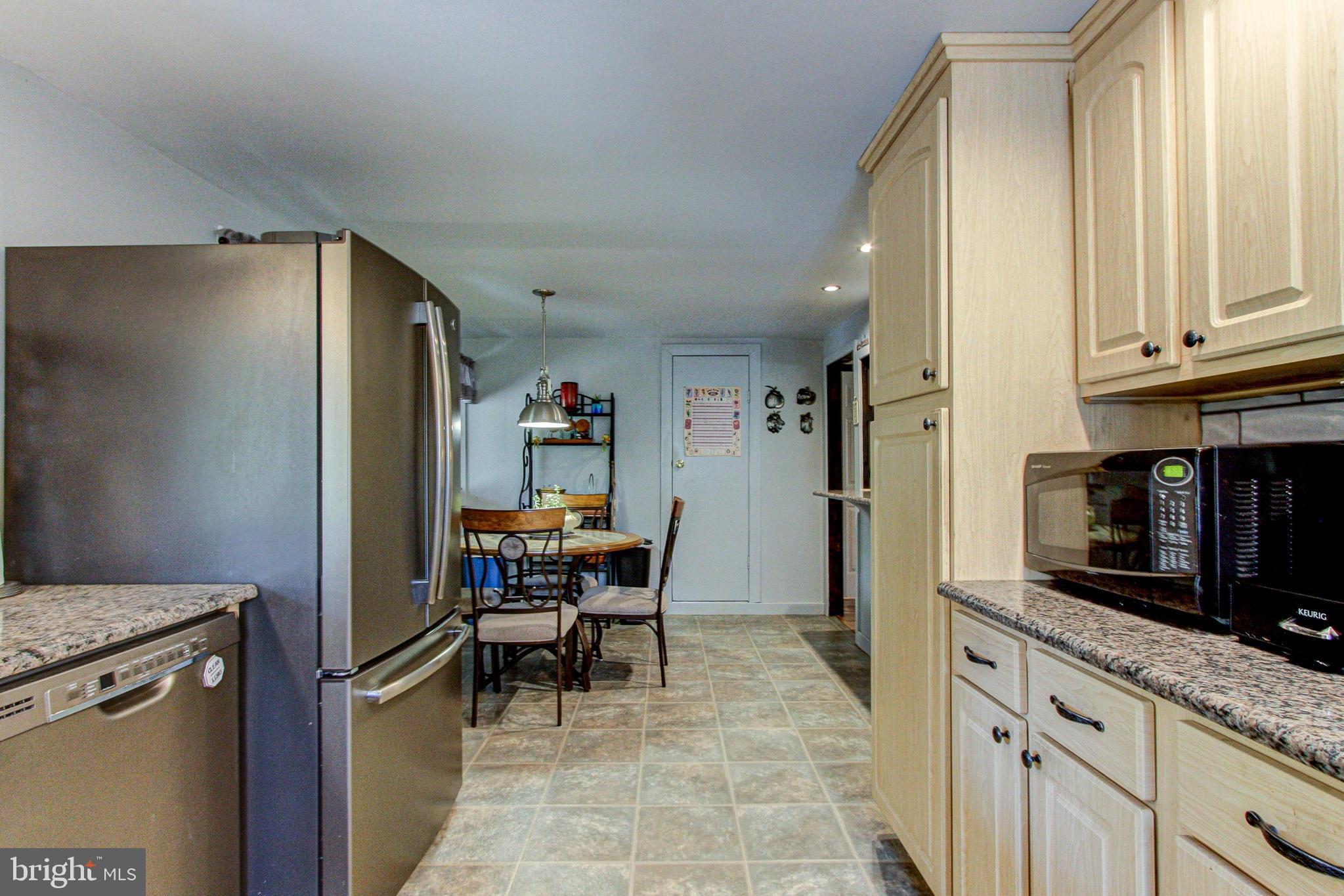3107 Kingsward Road Pennsburg, PA 18073 - Photo 8 of 71 Gallery Image 8