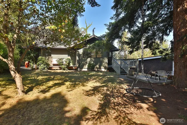 a view of outdoor space yard and patio
