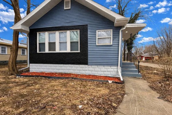 $169,900 | 4200 Monroe Street, Gary, IN 46408