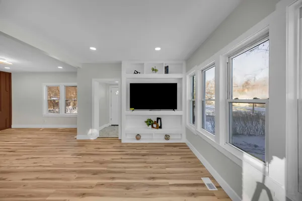 $169,900 | 4200 Monroe Street, Gary, IN 46408