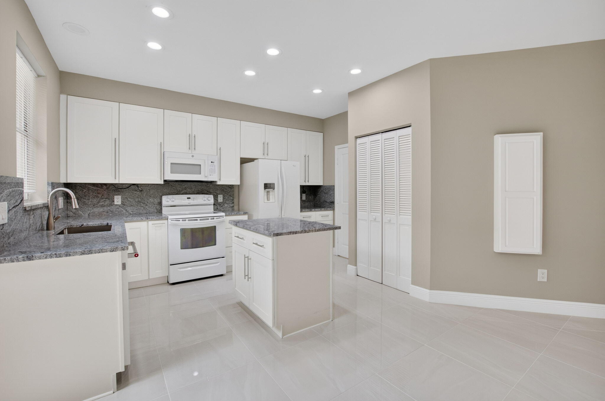 5183 Northwest 26th Circle Boca Raton, FL 33496 - Photo 18 of 88 17-web-or-mls-DSC_1275