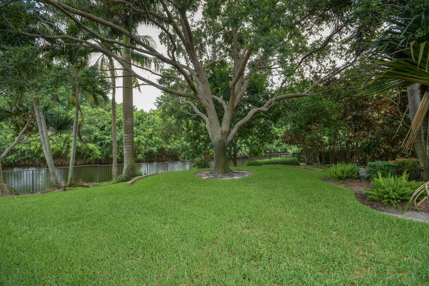 17308 Whitehaven Drive Boca Raton, FL 33496 - Photo 55 of 55 yard