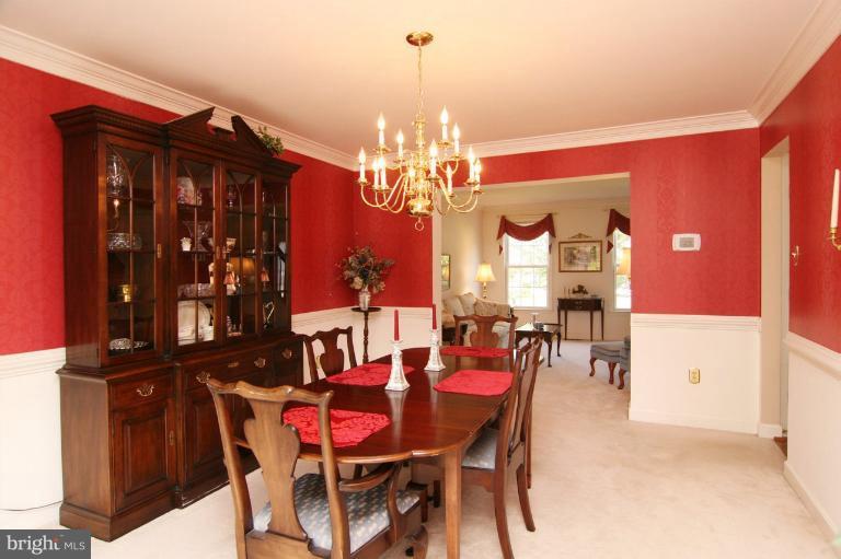 6089 Ryon Court Sykesville, MD 21784 - Photo 2 of 29 Dining Room