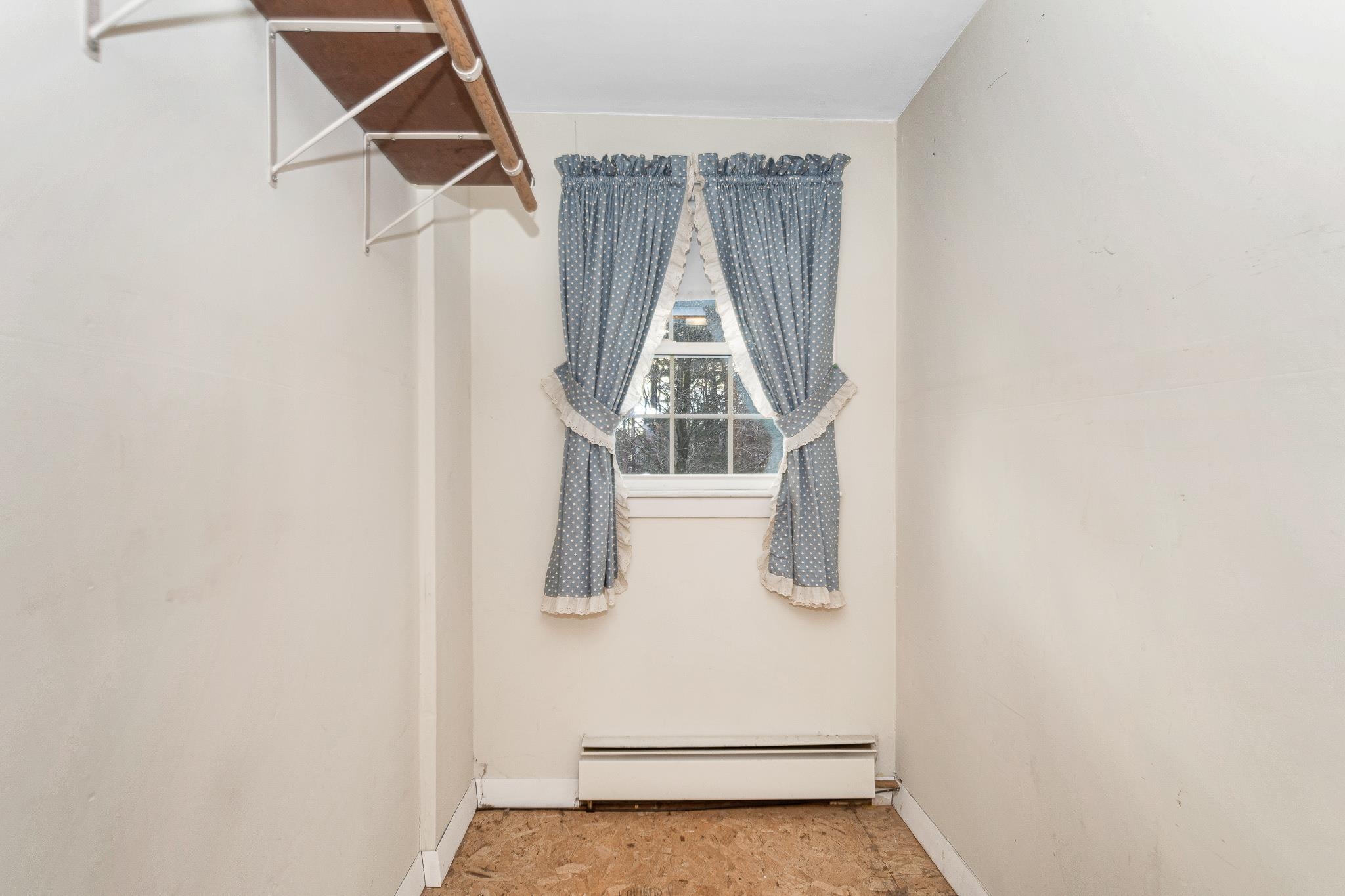 136 Lawrence Road Salem, NH 03079 - Photo 27 of 37