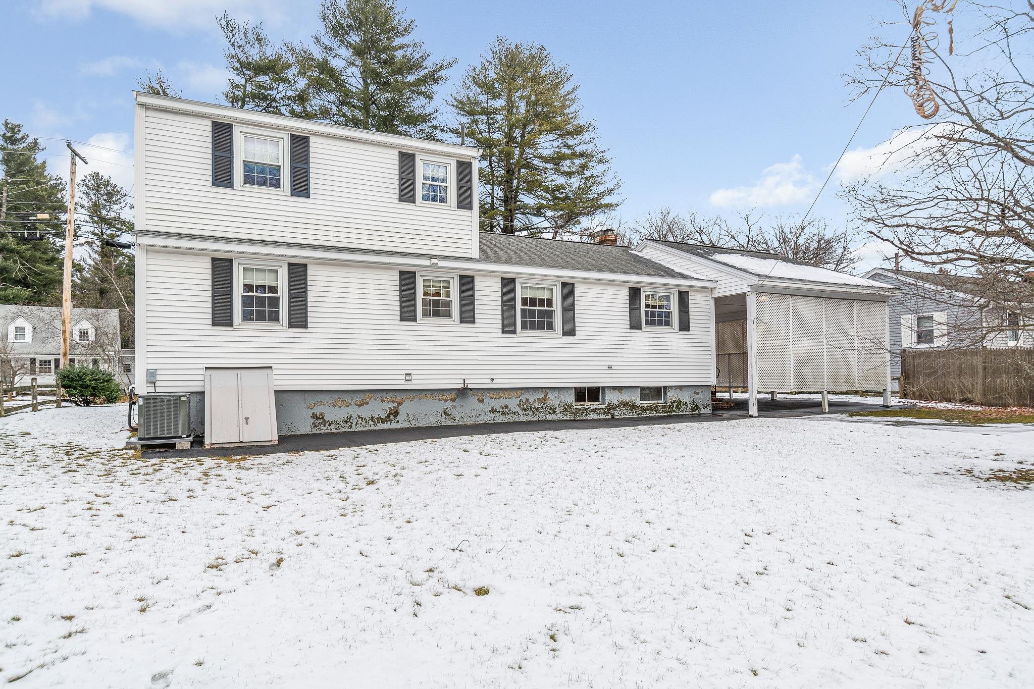 136 Lawrence Road Salem, NH 03079 - Photo 33 of 37