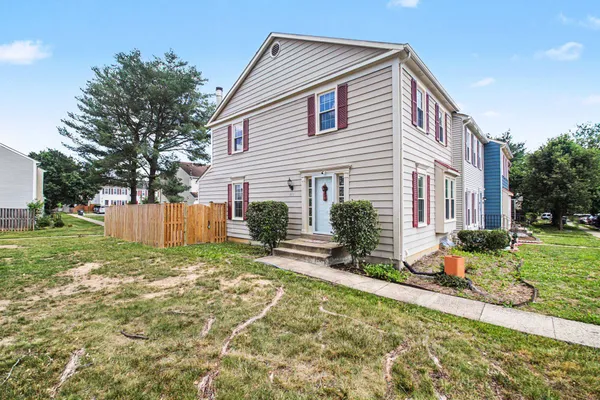 $3,300 | 7981 Northumberland Road, Springfield, VA 22153