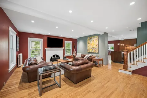 $1,969,000 | 1101 Forest Avenue, Wilmette, IL 60091