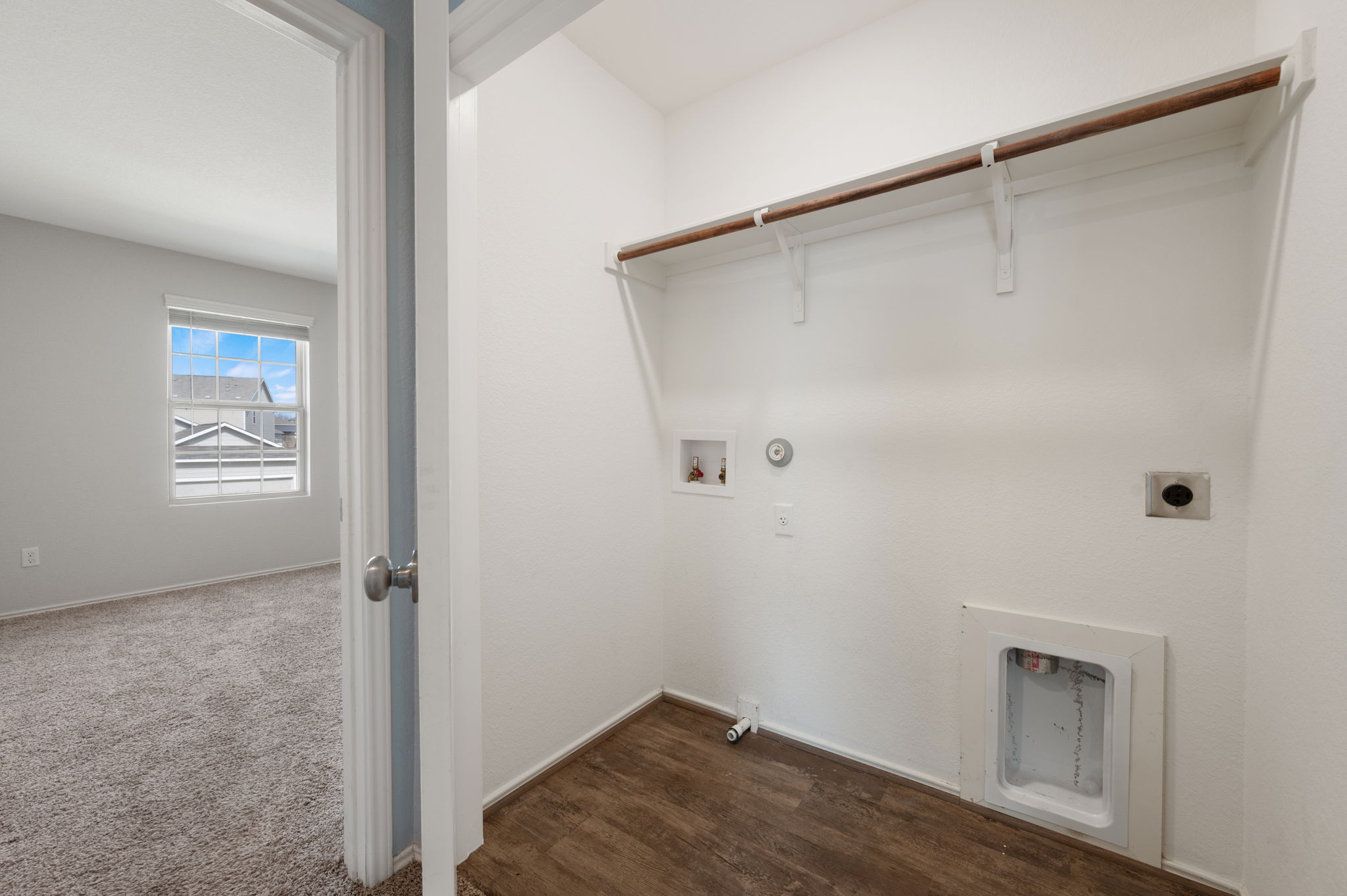 817 Circle Way Jarrell, TX 76537 - Photo 33 of 39