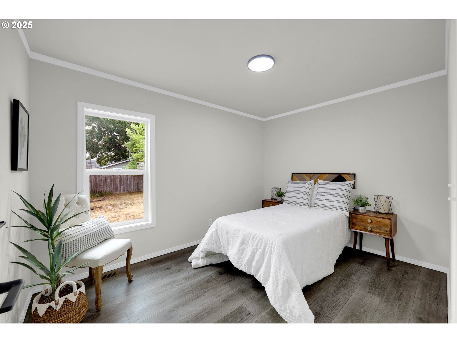 48113 Commercial Street Oakridge, OR 97463 - Photo 26 of 36