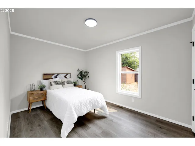 $259,900 | 48113 Commercial Street, Oakridge, OR 97463