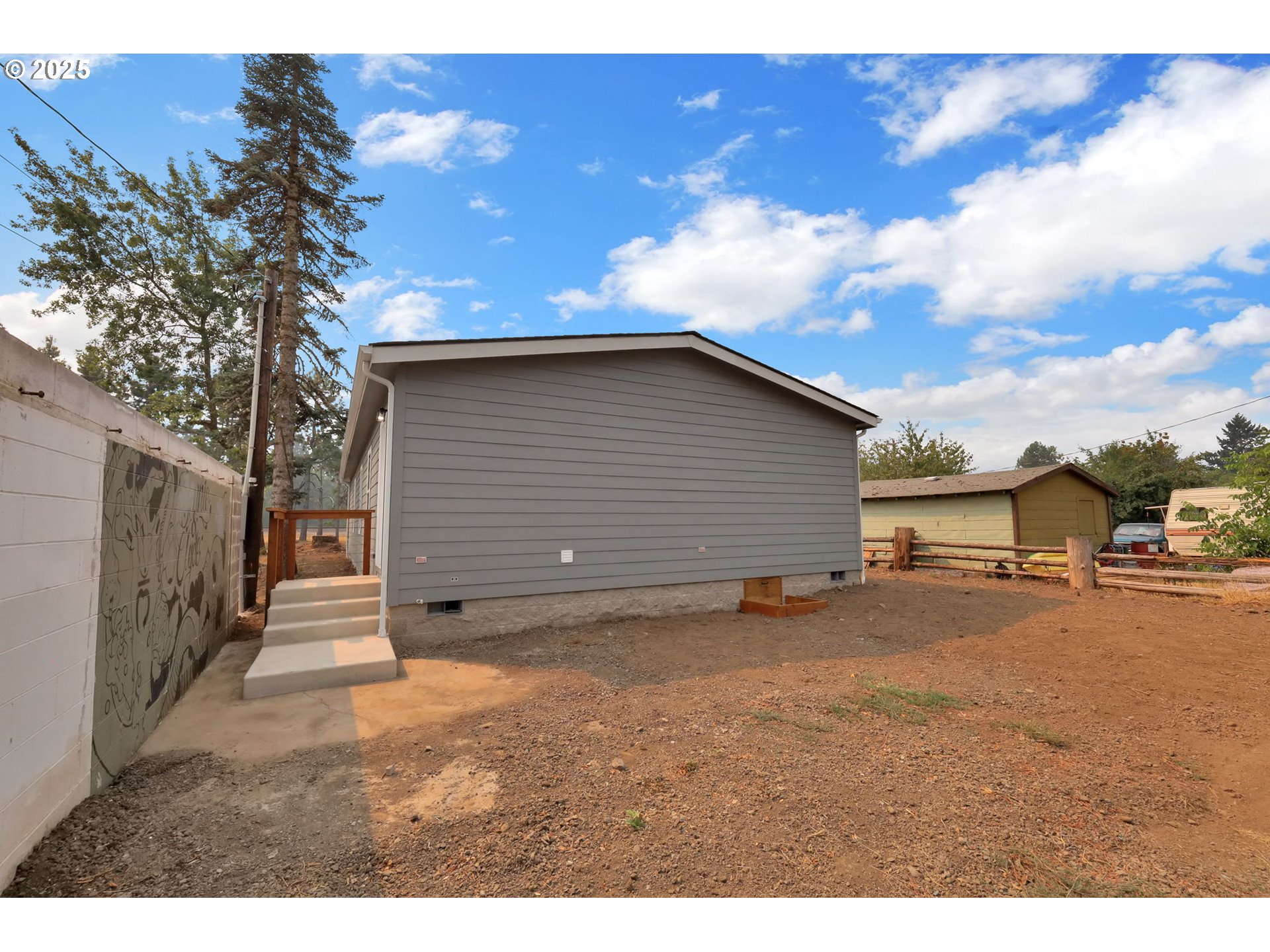 48113 Commercial Street Oakridge, OR 97463 - Photo 34 of 36