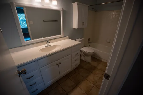 $1,100 | 12166 Metric Boulevard, Unit 371, Austin, TX 78758