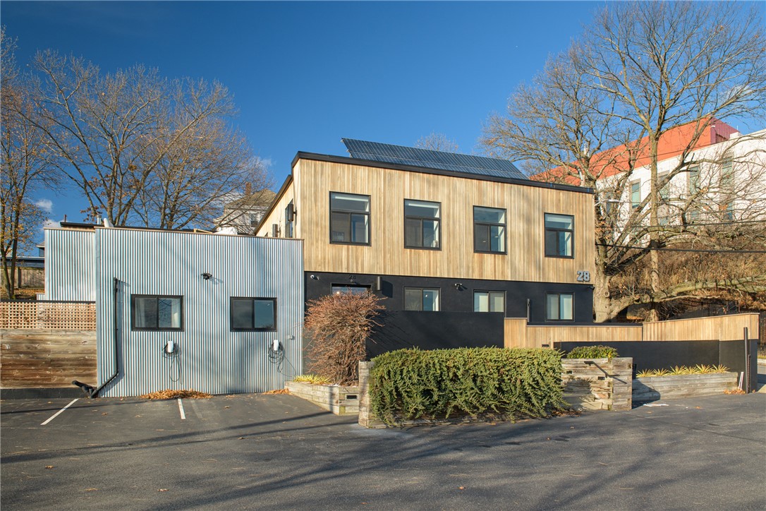 28 Wolcott Street Providence, RI 02908 - Photo 3 of 50