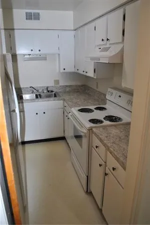 $1,600 | 1419 Milan Street, Unit 206, New Orleans, LA 70115