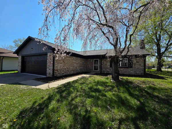 $309,900 | 601 Nelson Drive, Brownsburg, IN 46112