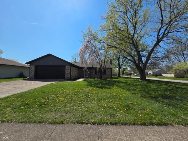 $309,900 | 601 Nelson Drive, Brownsburg, IN 46112