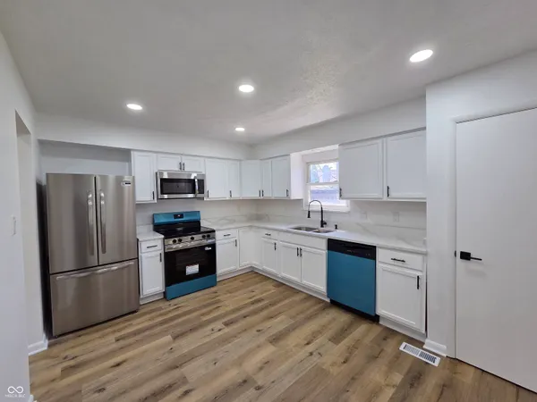 $309,900 | 601 Nelson Drive, Brownsburg, IN 46112