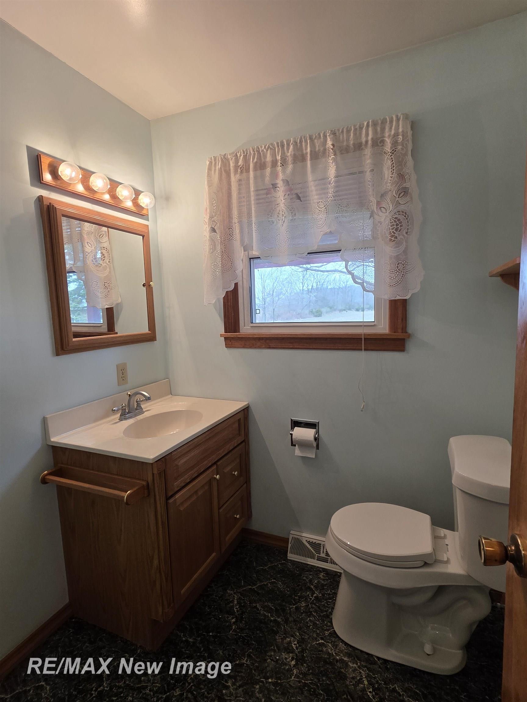 8781 North State Road Owosso, MI 48867 - Photo 16 of 51
