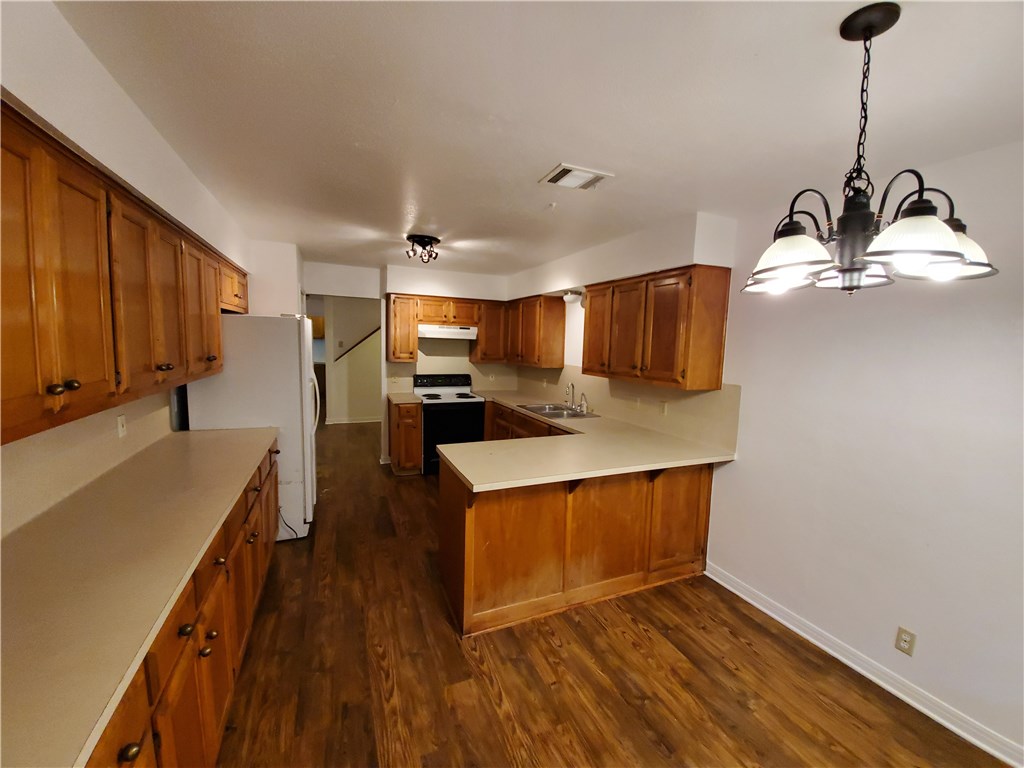 108 Verna Spur, Unit B Georgetown, TX 78628 - Photo 10 of 24 Breakfast Area