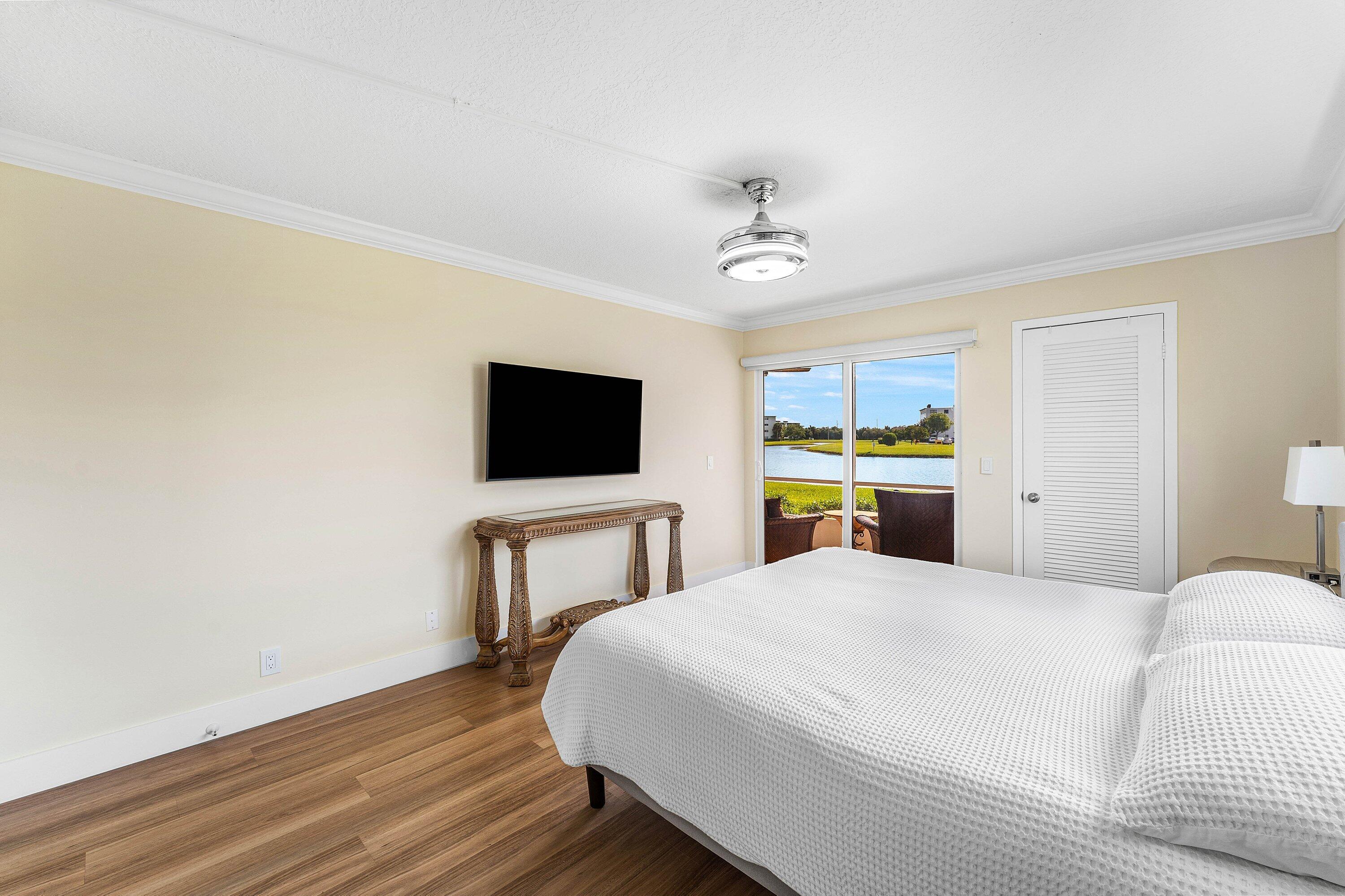 1019 Guildford East Boca Raton, FL 33434 - Photo 24 of 38 023-1019GuildfordEast-BocaRaton-FL-33434