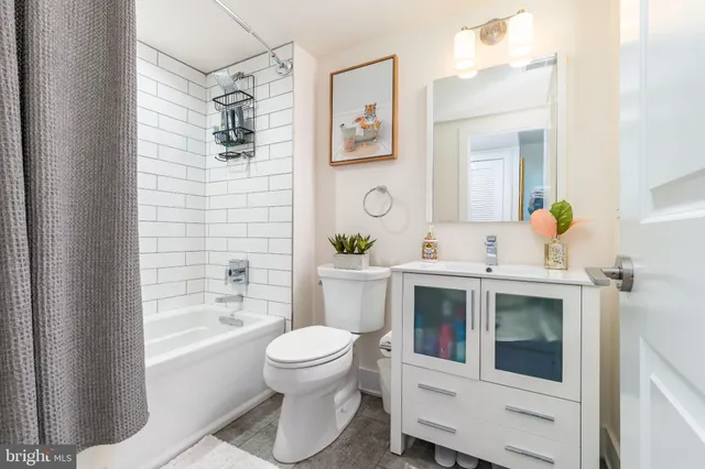 $3,500 | 1647 East Eyre Street, Unit 8, Philadelphia, PA 19125