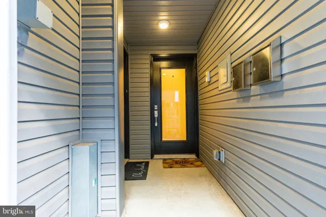 $3,500 | 1647 East Eyre Street, Unit 8, Philadelphia, PA 19125