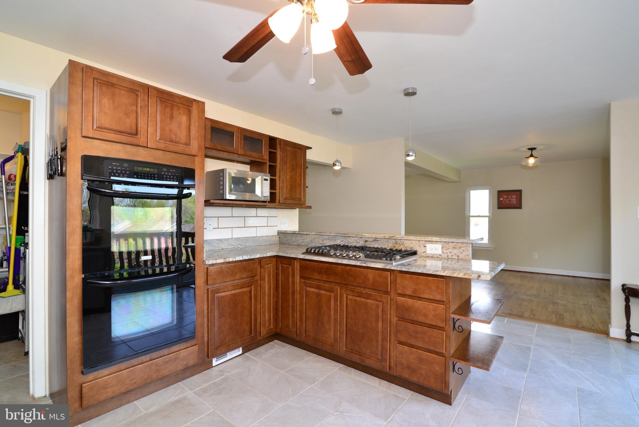 11086 Glade Court Reston, VA 20191 - Photo 17 of 44 Double wall ovens and a gas cooktop!