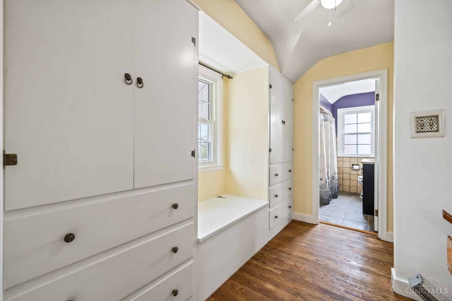 10 Santa Fe Road Middletown, OH 45042 - Photo 19 of 45 Upstairs hallway offers plenty of storage