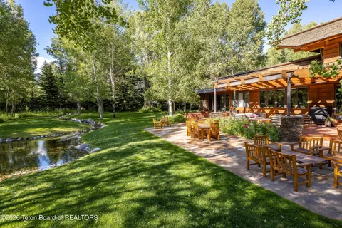 $17,500,000 | 3125 Tucker Ranch Road, Wilson, WY 83014