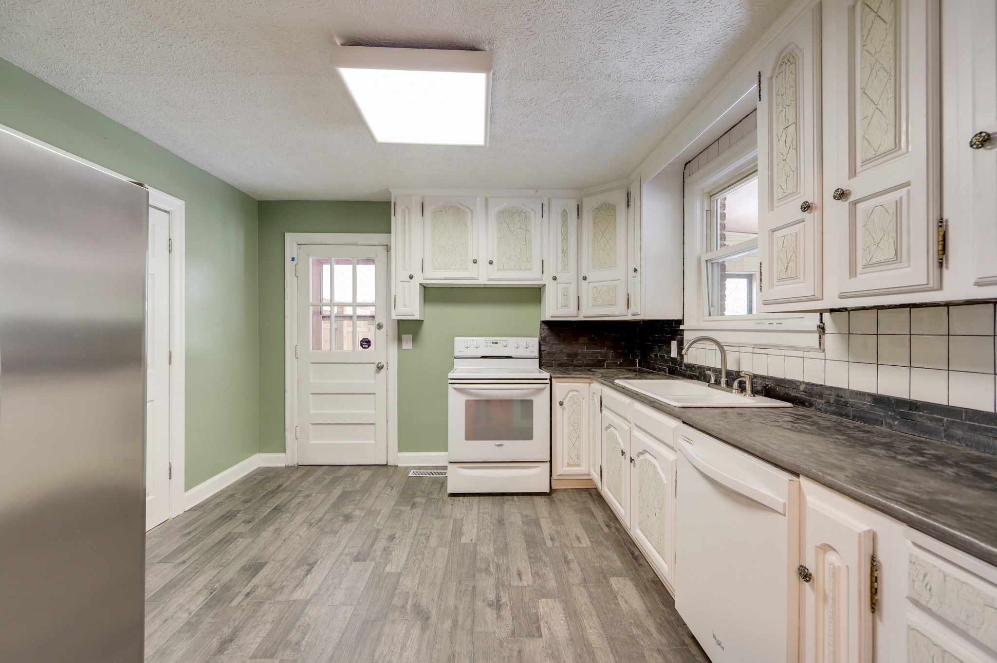 320 East Marthona Road Madison, TN 37115 - Photo 3 of 30 Gallery Image 3