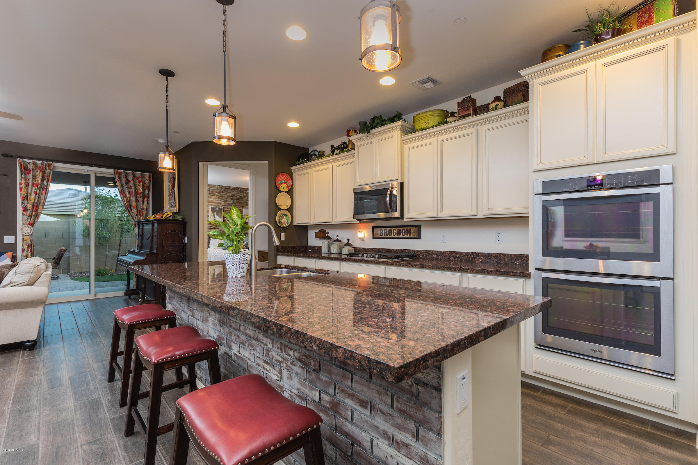 21167_W_Berkeley_Rd_05