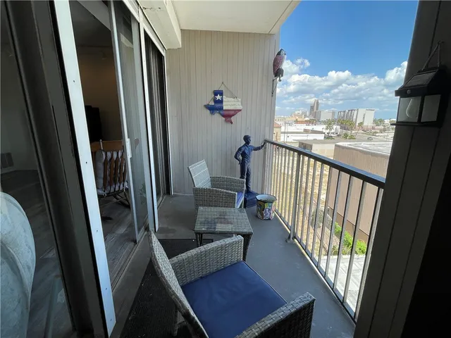 $245,000 | 520 South Chaparral Street, Unit 402, Corpus Christi, TX 78401