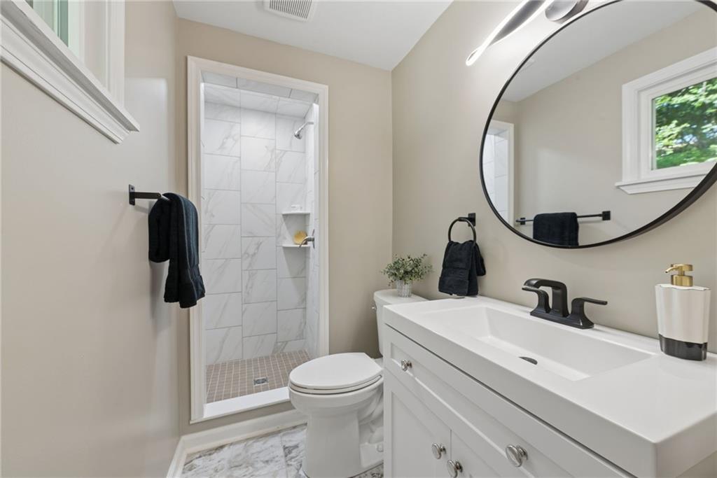 2317 Marbury Road Pittsburgh, PA 15221 - Photo 19 of 23 Gallery Image 19