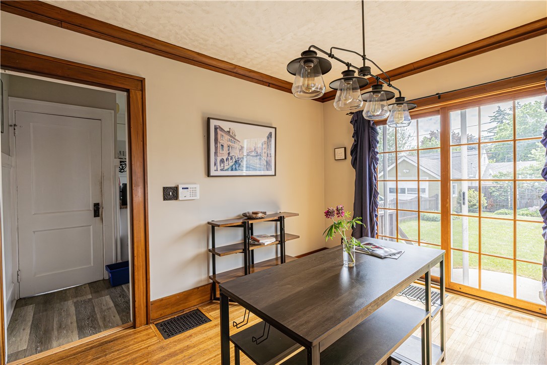 334 Marion Street Rochester, NY 14610 - Photo 11 of 37