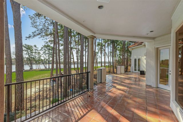 $1,350,000 | 26 West Shore Drive, Montgomery, TX 77356