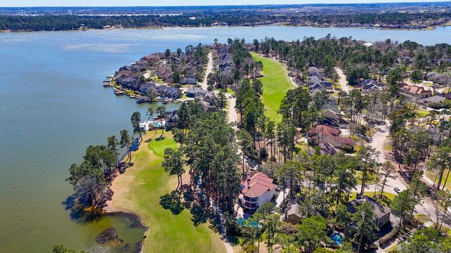 $1,350,000 | 26 West Shore Drive, Montgomery, TX 77356