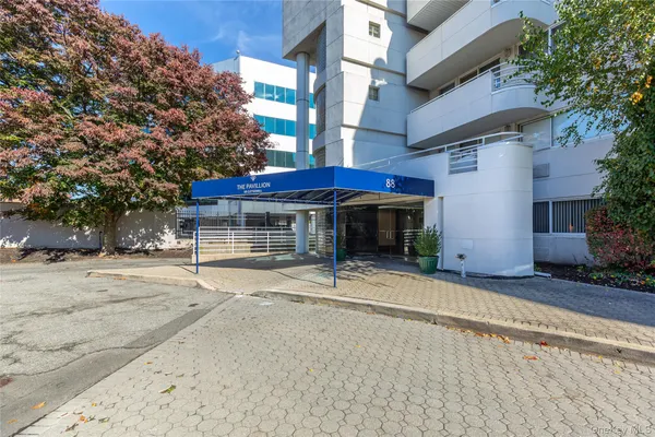 $4,995 | 88 Cutter Mill Road, Unit 418, Great Neck, NY 11021