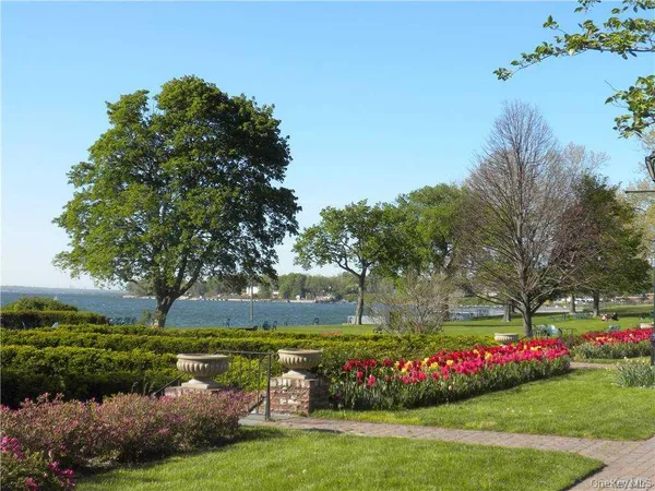 $4,995 | 88 Cutter Mill Road, Unit 418, Great Neck, NY 11021