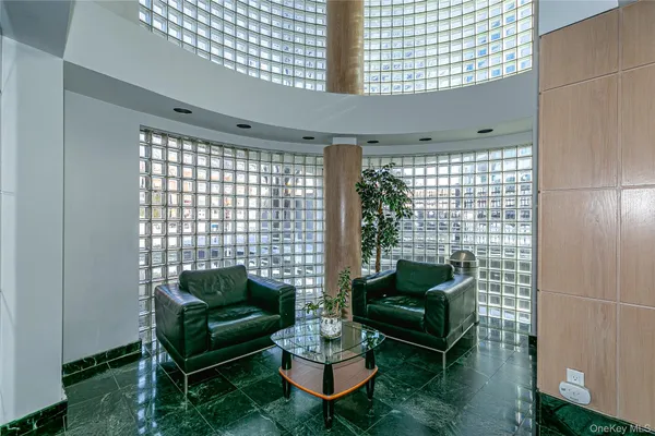 $4,995 | 88 Cutter Mill Road, Unit 418, Great Neck, NY 11021