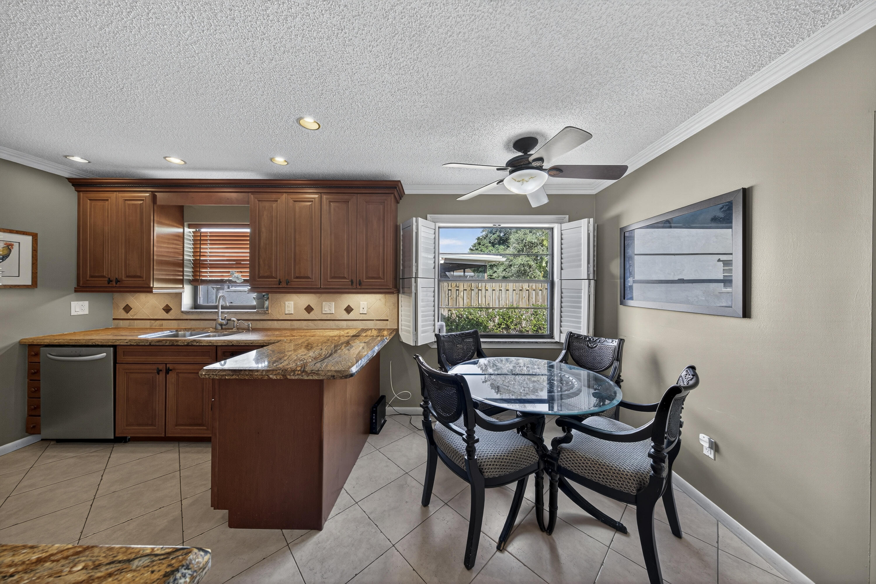 23160 Southwest 53rd Avenue Boca Raton, FL 33433 - Photo 4 of 42 BREAKFAST AREA