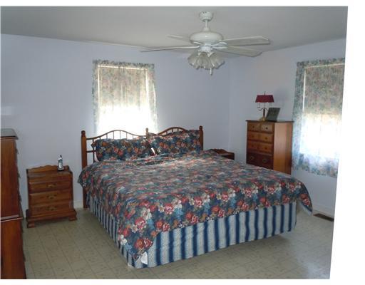 318 Old Bath Road Wiscasset, ME 04578 - Photo 6 of 12 Master Bedroom.