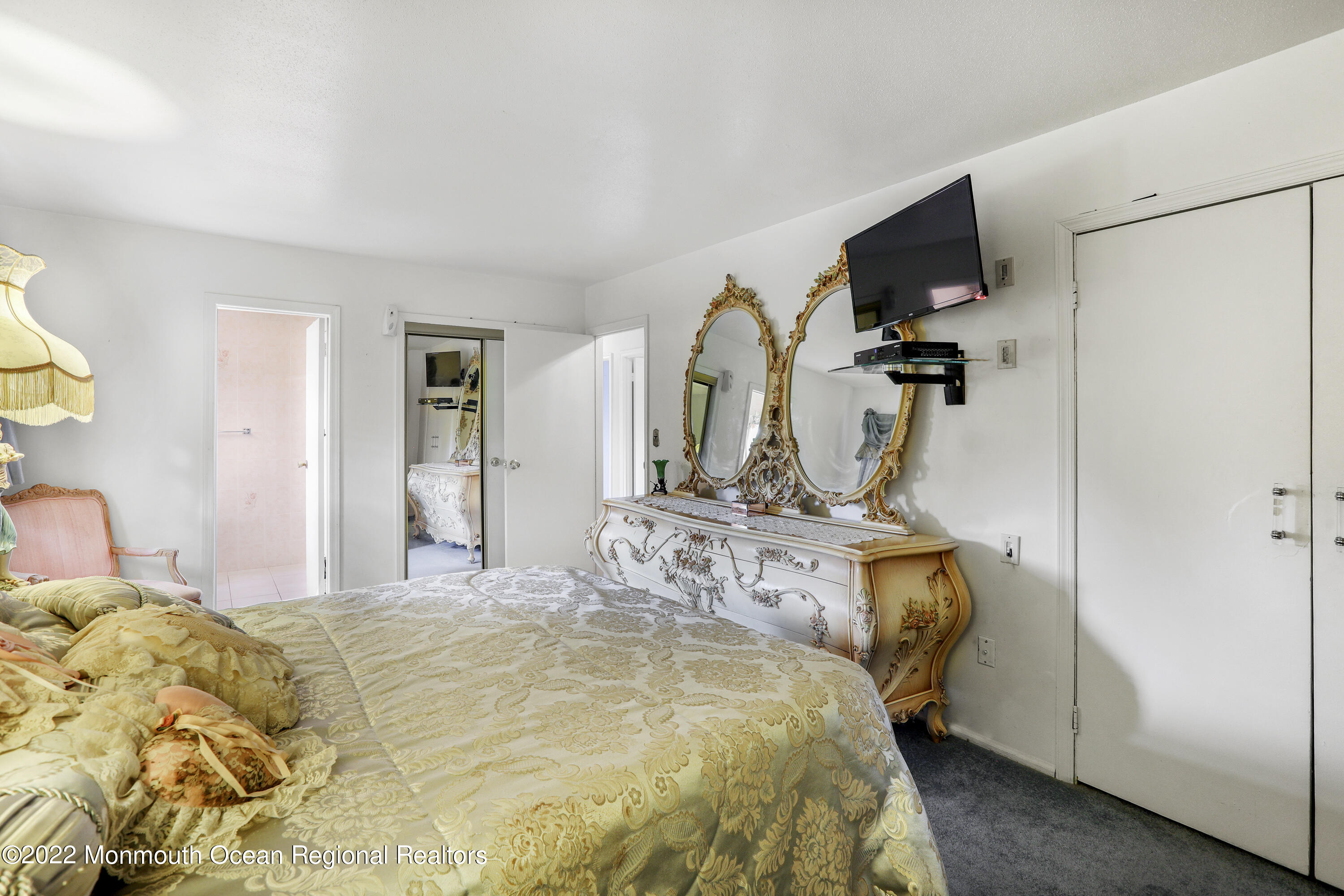 202 Elton Adelphia Road Freehold, NJ 07728 - Photo 27 of 46 6A8A7039