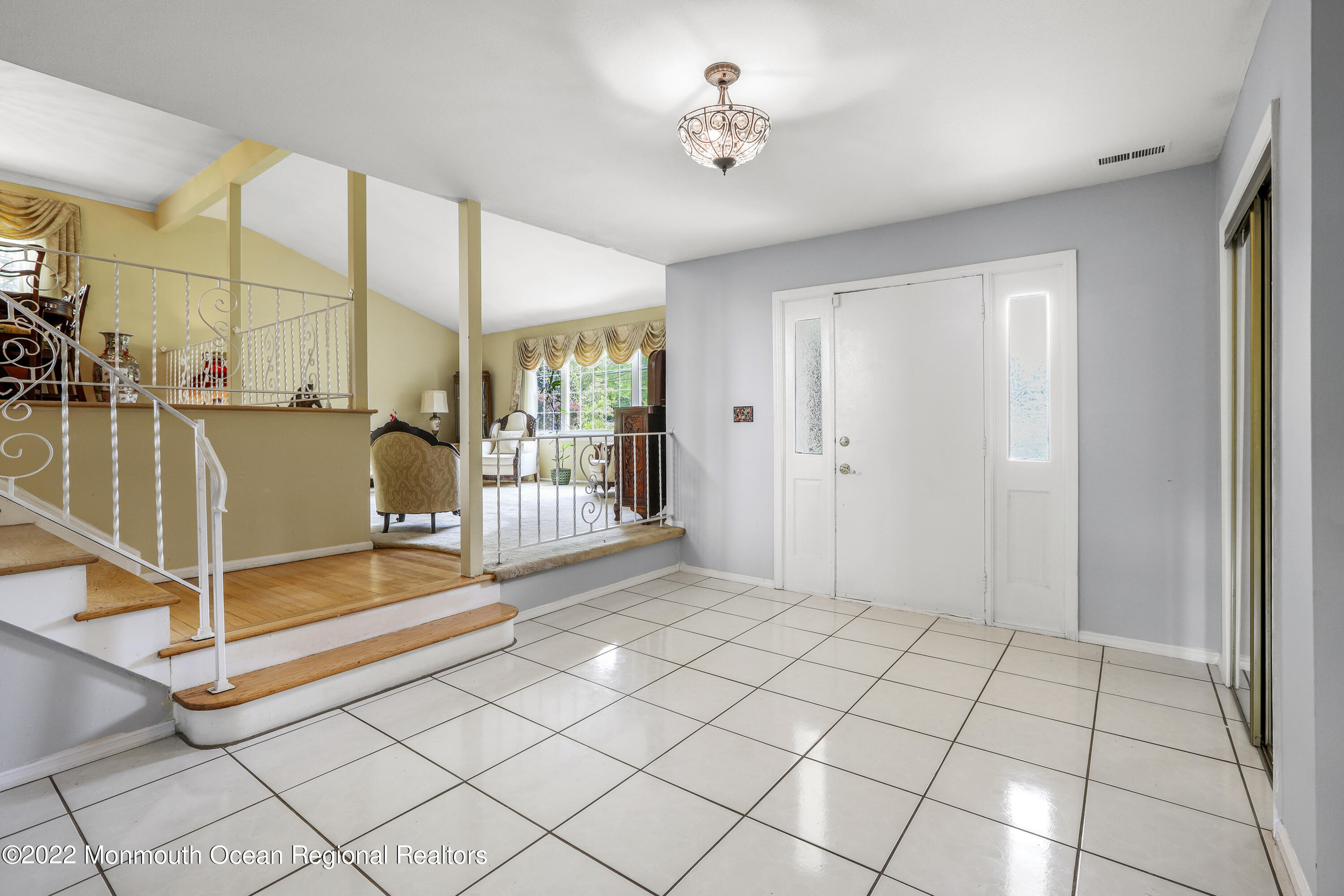 202 Elton Adelphia Road Freehold, NJ 07728 - Photo 7 of 46 6A8A6921