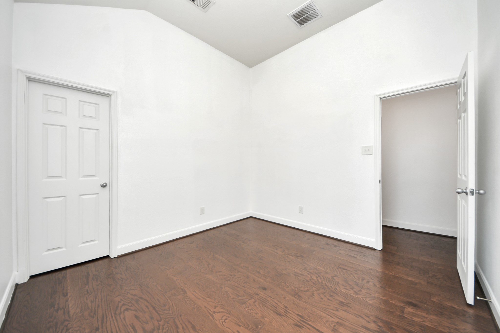 1947 Parnevik Place Conroe, TX 77304 - Photo 18 of 37 Bedroom 1